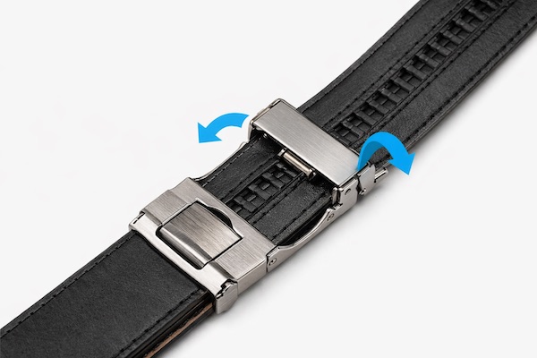 Opasok s automatickou prackou